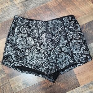 Joyce Black and Metallic Silver Lace High Rise Disco Mini Shorts, Size Small